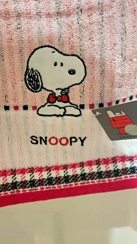 Snoopy peanuts hand towel - snoopy,
